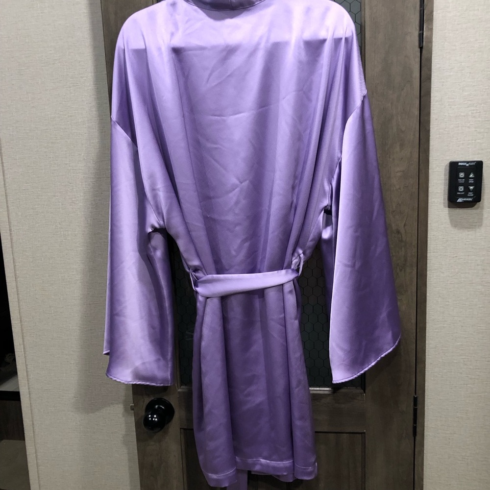 Victoria’s Secret Lavender Satin Kimono Robe Size XL - Picture 5 of 6